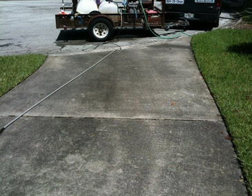 Driveway cleaning service 
